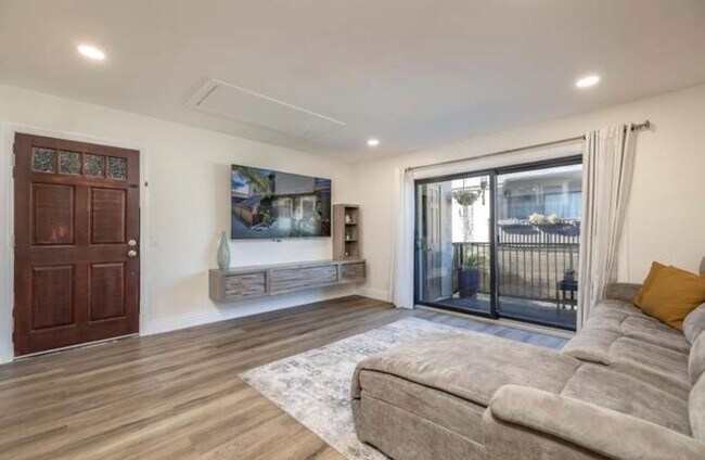 Foto del edificio - 12730 Laurel St