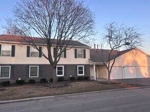 Building Photo - 652 Mallard Ct