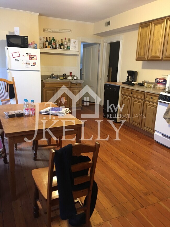 Foto del edificio - 192 Hillside St