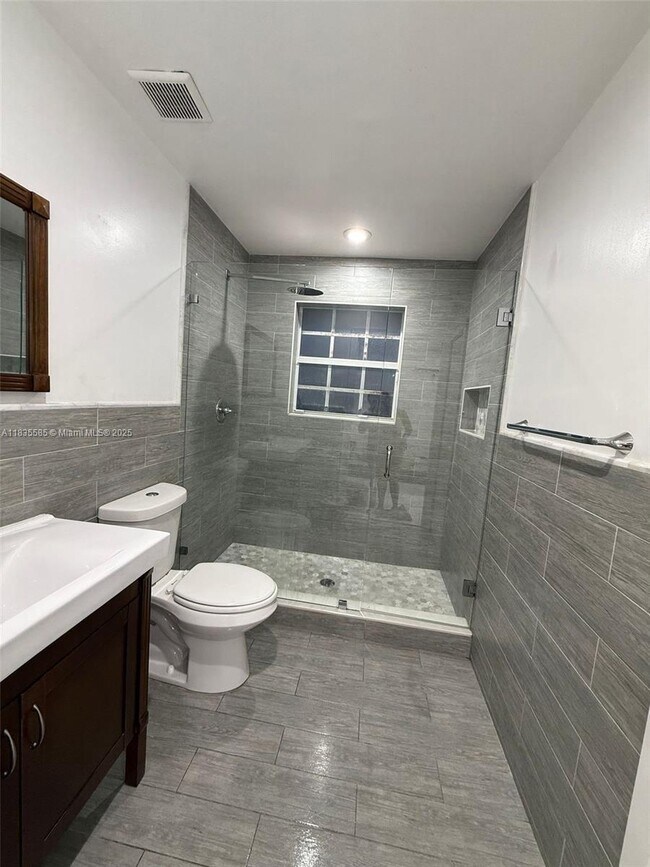 Foto del edificio - 14320 SW 147th Ct