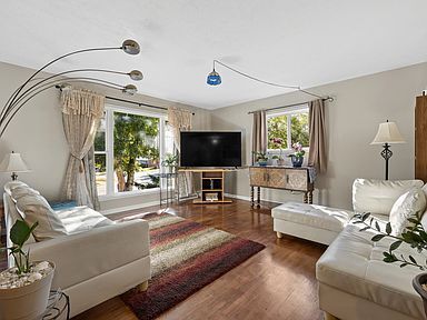 Foto del edificio - 3 bedroom, 2 bathroom 2,256 sqft home in a quiet Spearfish neighborhood!