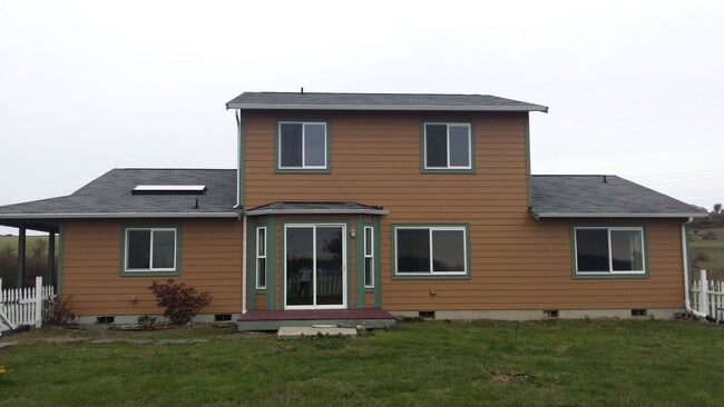 Building Photo - 794 N Holbrook Rd