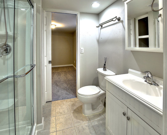 Foto del edificio - 5 bedroom house in Seattle for rent