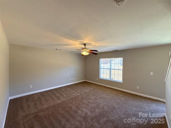 Building Photo - 4713 Brewer Dr