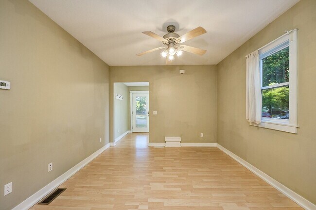 Foto del edificio - Charming 3-Bed Duplex in Minneapolis