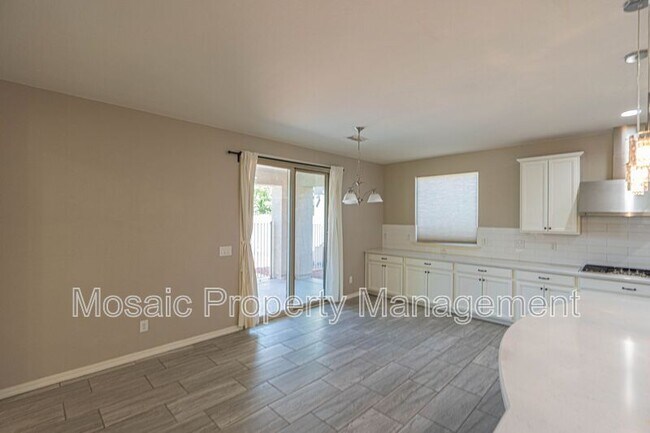 Foto del edificio - 3796 E Rakestraw Ln