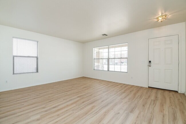 Building Photo - 7401 S 30th Ave