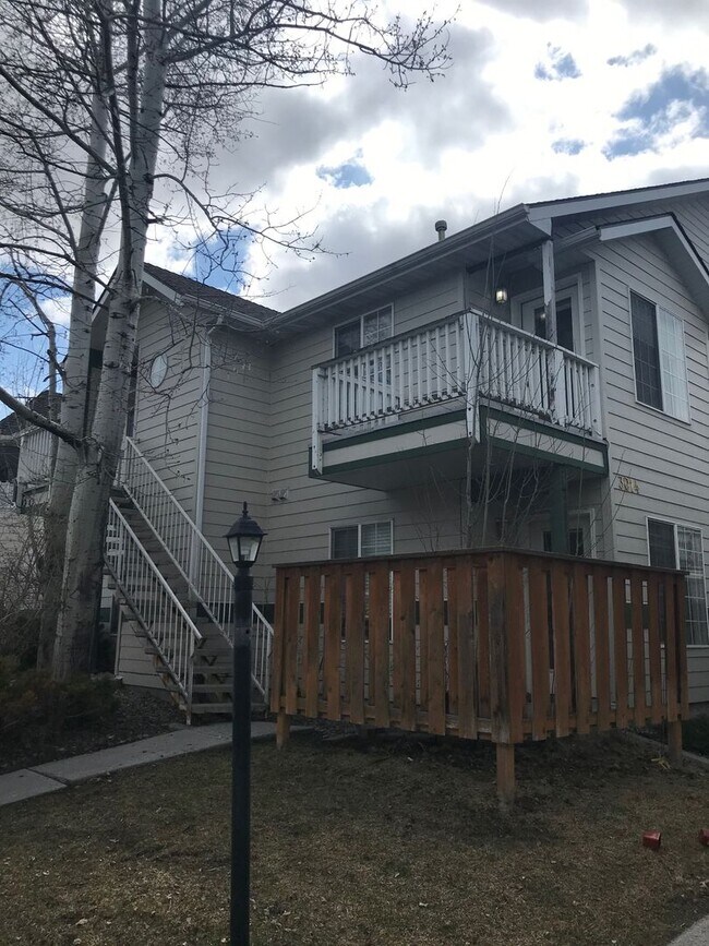 Building Photo - 2 Bedroom 2 Bath Centrally Located Condo
