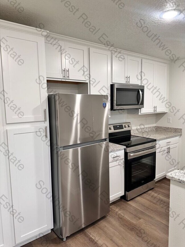 Foto del edificio - New Construction! 2 bed 2 bath!