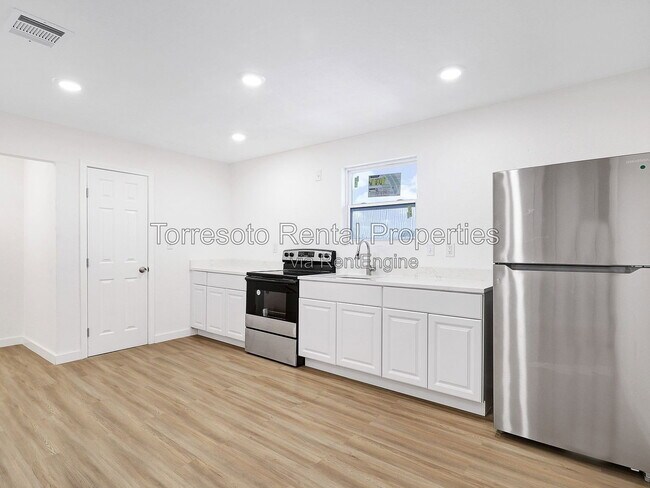 Foto del edificio - 2326 Cincinnati Ave