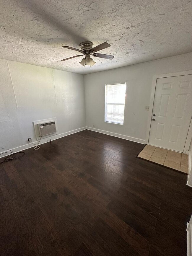 Foto del edificio - 1602 NW 16th St
