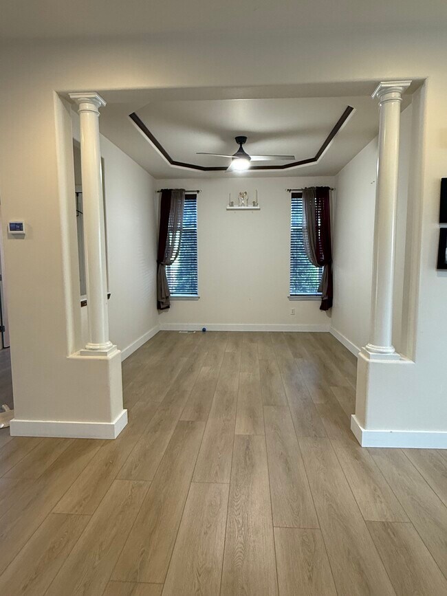 Building Photo - 9929 S 228th Pl