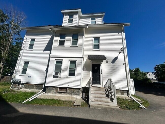 Foto del edificio - 35 Newcomb Pl