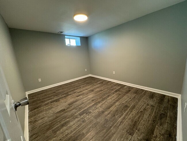 Foto del edificio - 324 Hillcrest Ave