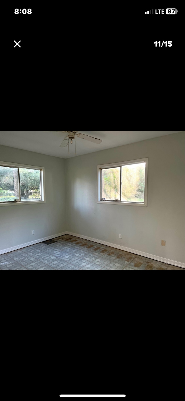 Building Photo - 1231 Olwen Dr