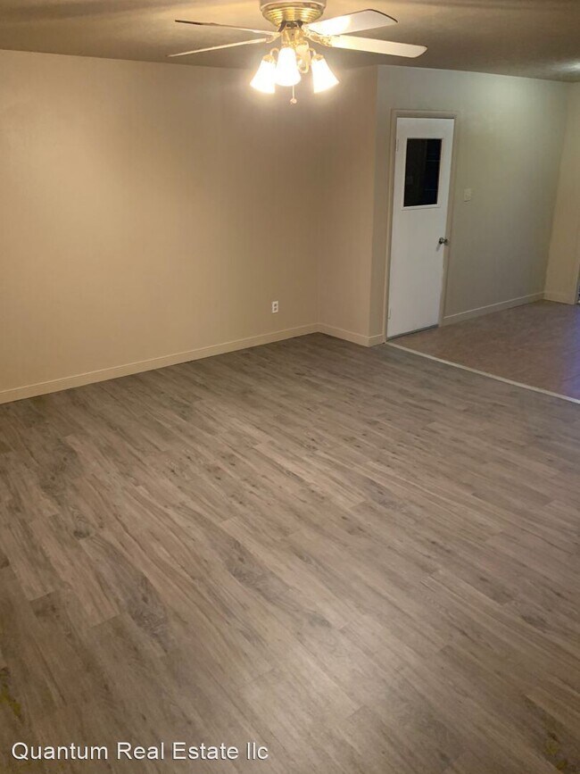 Building Photo - 3 br, 1 bath House - 7711 HERMITAGE DR