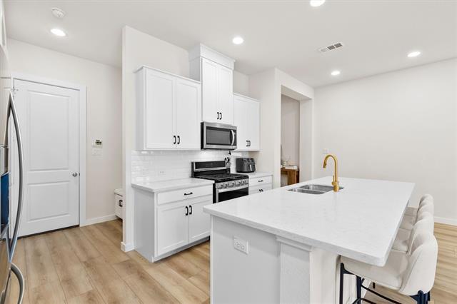Building Photo - 8305 Oxalis Ln