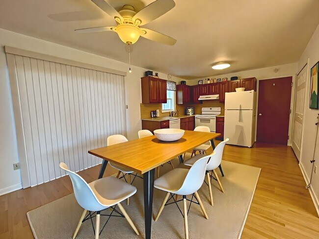 Foto del edificio - 211 Grandview Cir