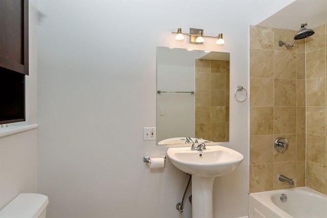 Foto del edificio - 1259 W Fry St