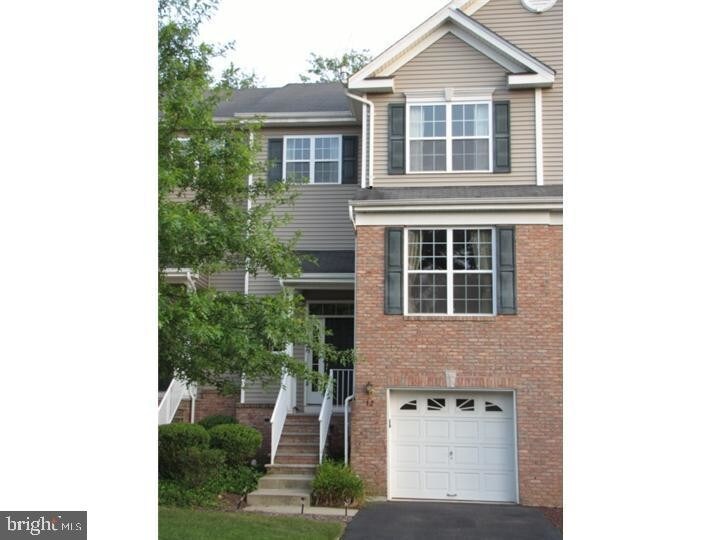 Primary Photo - 12 Truman Ave