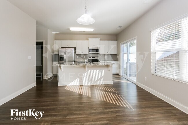 Foto del edificio - 9512 Blue Knoll Ct