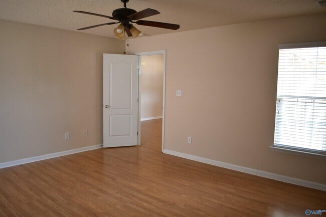 Building Photo - 117 Millside Ln NW