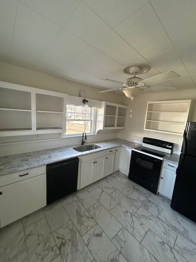 Building Photo - Adorable 3BR Home For Rent!