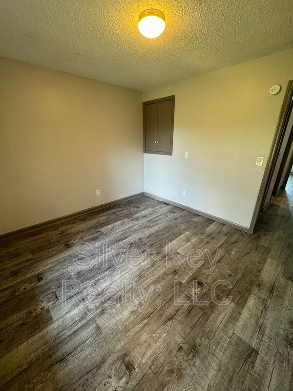 Foto del edificio - 1426 Niles Ferry Rd