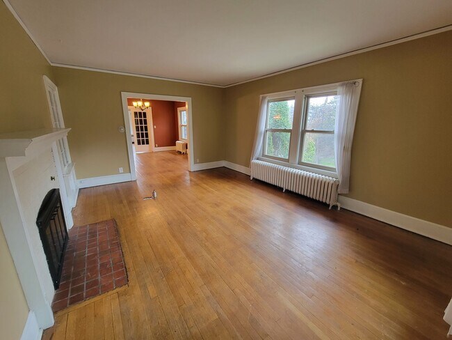 Foto del edificio - 2002 E 1st St