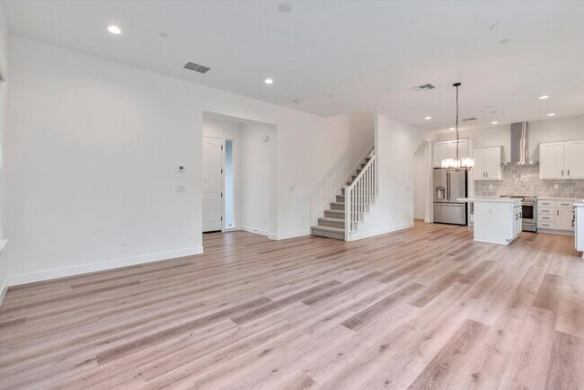 Building Photo - 7546 Twin Bridges Ln