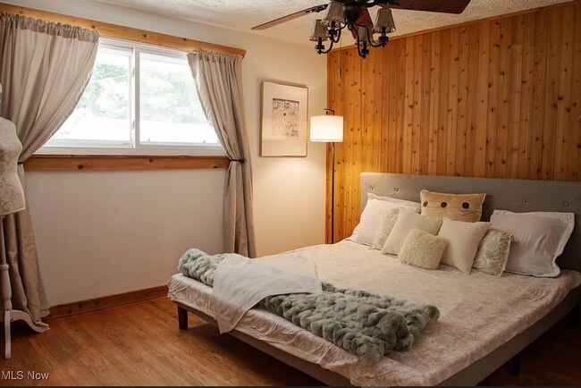 Building Photo - Discover Your Perfect 3-Bedroom Home with ...