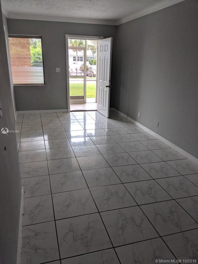 Foto del edificio - 1450 NE 170th St