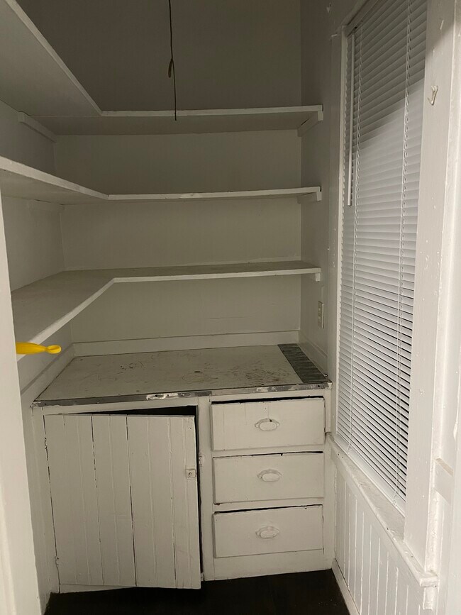 Pantry - 44 West St