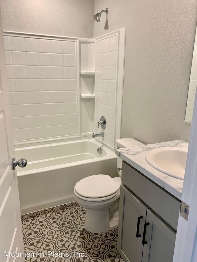 Building Photo - 3 br, 2.5 bath House - 265 Molinar Street