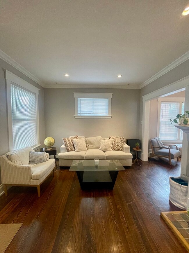 Building Photo - 6765 Palmetto St