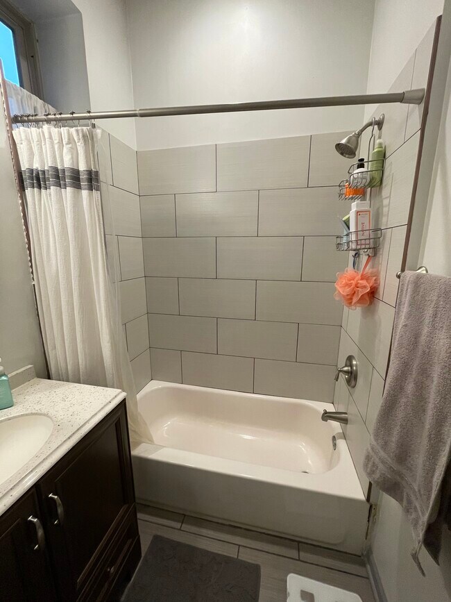Bathroom - 2301 W Cullerton St