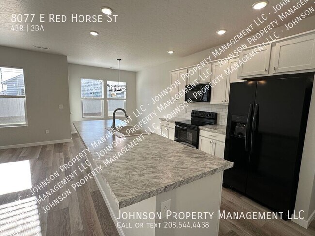 Building Photo - Spacious Single-Level Home with Open Layou...
