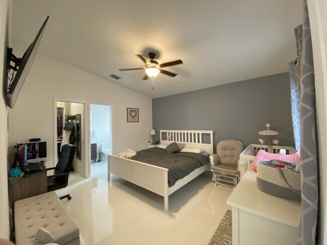 Foto del edificio - 7027 W 33rd Ln