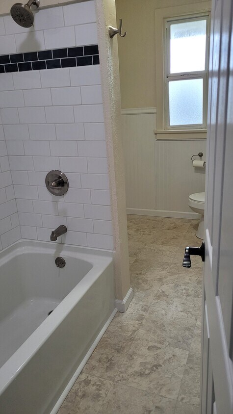 Updated bathroom - 1927 Summit Ave