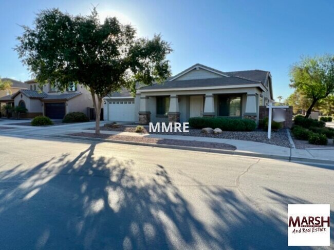 Building Photo - Large beautiful 4 bedroom home in Cortina ...