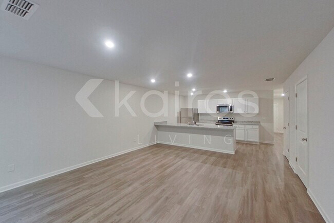 Foto del edificio - 373 Ironwood Ct