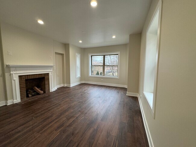 Building Photo - 7922 Karlov Ave