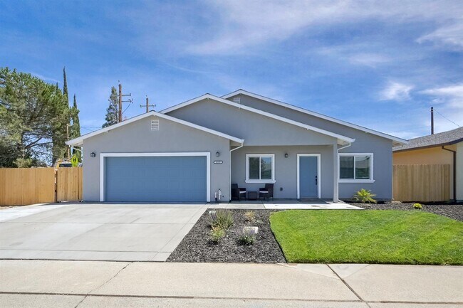 Building Photo - 4589 Meadow Way