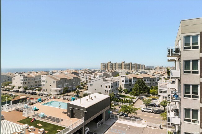 Building Photo - 190 Beach 69th St