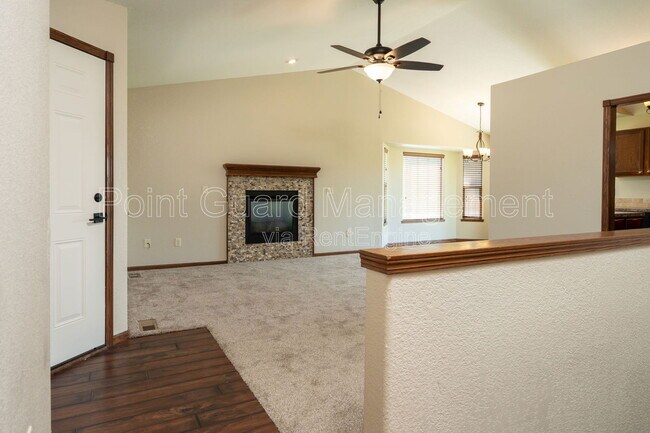 Building Photo - 810 Bristol Cir