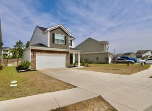 Building Photo - 1052 Ashcroft Cir