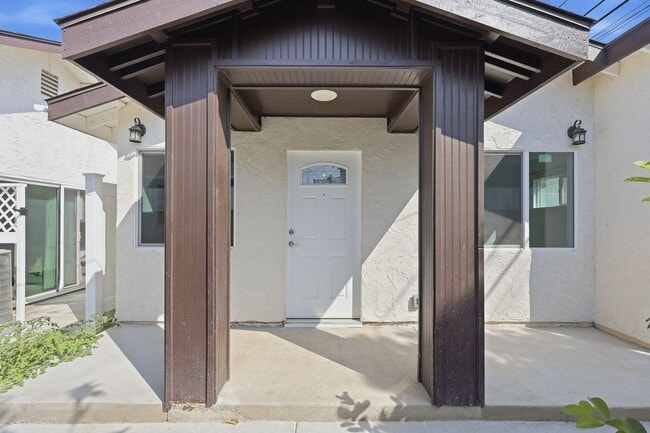 Building Photo - 4766 Palo Verde Ave