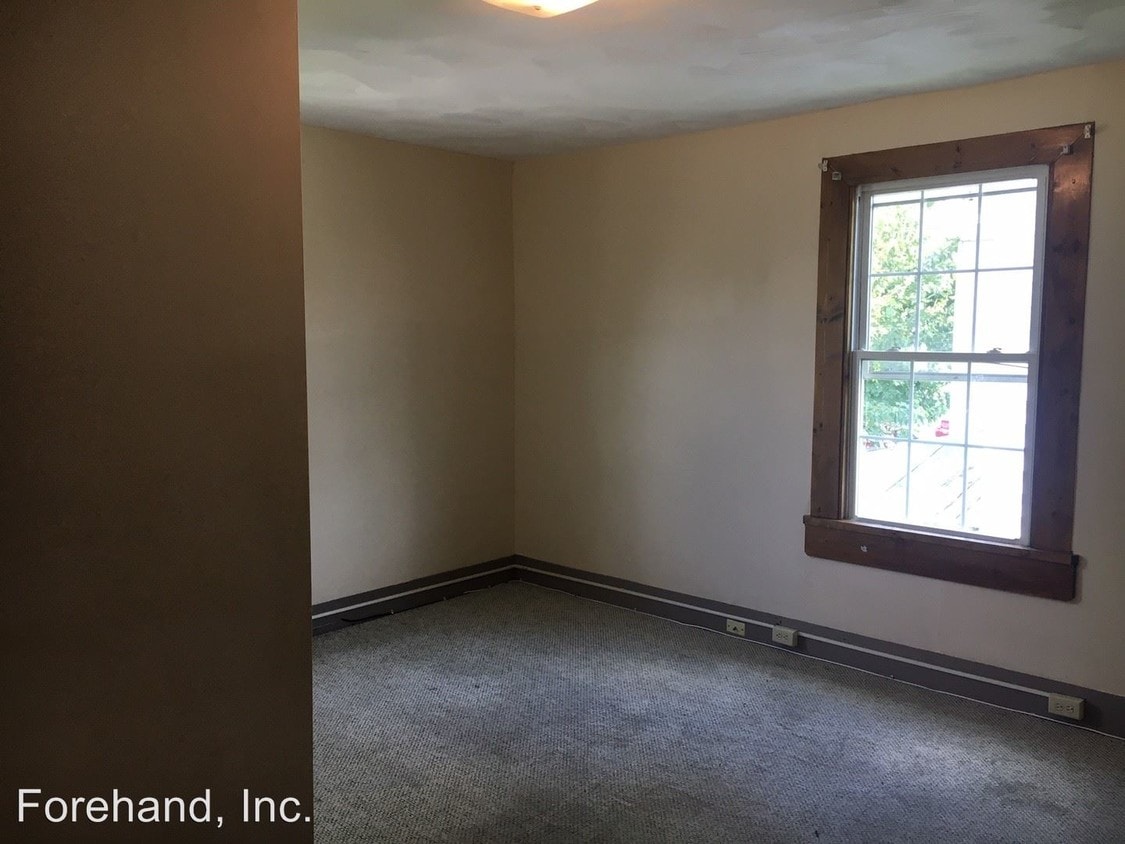 Building Photo - 3 br, 1 bath House - 1001 Pierce St.