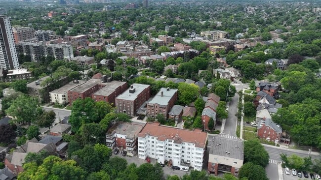  - 1602 Bathurst Street