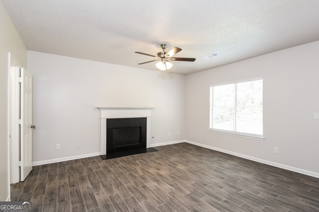 Building Photo - 3717 Waldrop Hills Dr